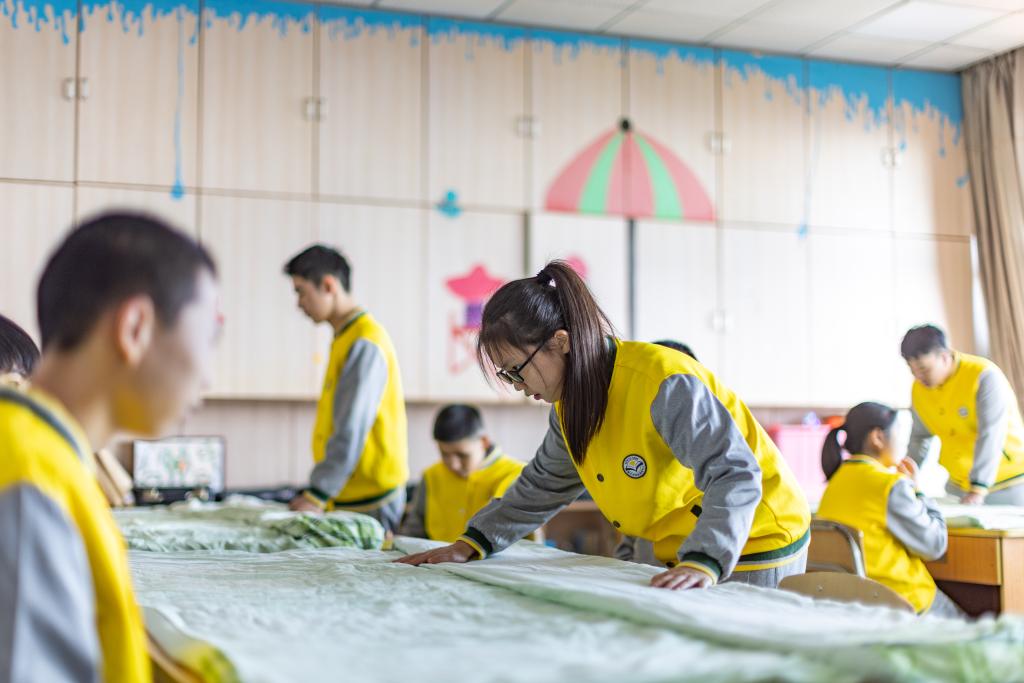 四季中國丨照亮未來：小技能點亮我們的生活